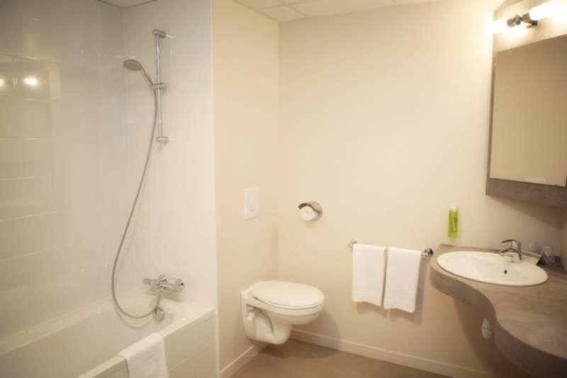 Brit Hotel Le Galion & Spa Binic Ruang foto